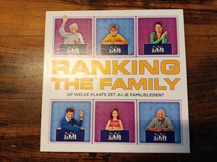 Ranking the Family - Leuk familiespel!, Hobby en Vrije tijd, Gezelschapsspellen | Bordspellen, Zo goed als nieuw, Drie of vier spelers