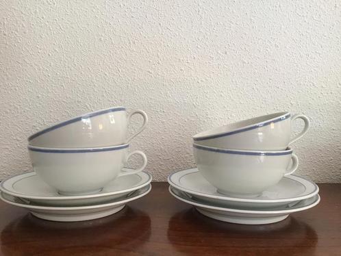 4 x Seltmann Weiden, Bavaria nr. 34 met lichtblauw randje., Huis en Inrichting, Keuken | Servies, Zo goed als nieuw, Kop(pen) en/of Schotel(s)