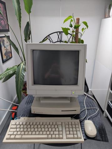 Apple Macintosh LCiii 68030 beschikbaar voor biedingen