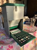 Kippen voerbak, feed-o-matic, 8 kg, Dieren en Toebehoren, Pluimvee | Toebehoren, Ophalen of Verzenden, Gebruikt, Drinken en Voederen