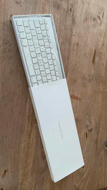 A1314 draadloos Apple toetsenbord, ZGAN beschikbaar voor biedingen