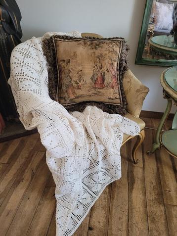 Vintage sprei plaid, woondeken hand gehaakt foto 1 en 2 beschikbaar voor biedingen