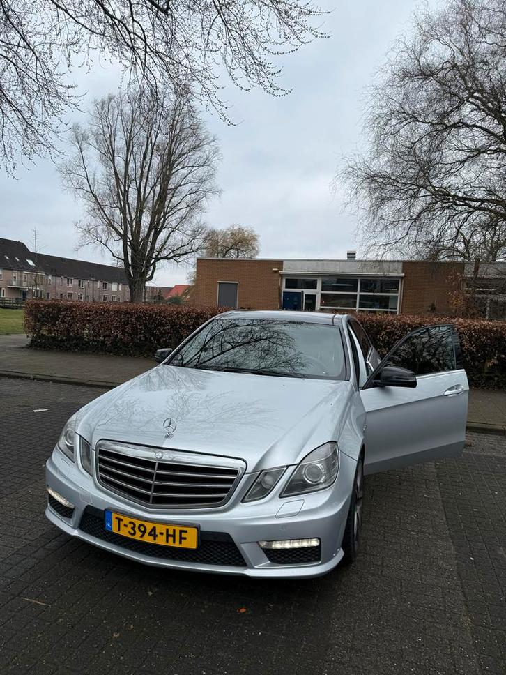 Mercedes e63 amg, Auto's, Mercedes-Benz, Particulier, ABS, Elektrische achterklep, Elektrische buitenspiegels, Elektrische stoelverstelling