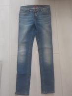 65- Vero Moda dames spijkerbroek maat 27/32 (medium), Ophalen, Zo goed als nieuw, Blauw, W27 (confectie 34) of kleiner