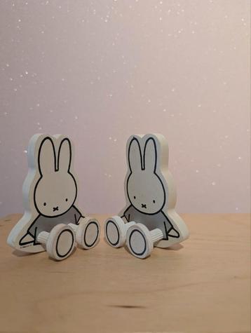 Nijntje Houten kledinghaakjes beschikbaar voor biedingen