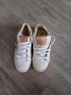 Witte sneakers, maat 36
(met koperkleur), Meisje, Graceland, Schoenen, Ophalen of Verzenden