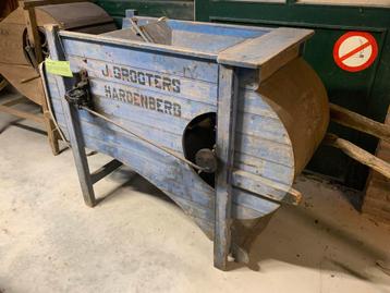 Antieke Kafmolen Grooters Hardenberg beschikbaar voor biedingen