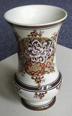 Porcelein - vaas Modica Keramiek Gouda. Petra. Nr. 392, Antiek en Kunst, Antiek | Vazen, Verzenden