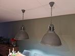 Industriële hanglamp betonlook 2 stuks, Ophalen, Zo goed als nieuw, Minder dan 50 cm