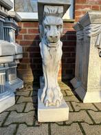 Unieke Zuil met Leeuw - 72 cm - Sokkel - Volledig Steen, Tuin en Terras, Ophalen of Verzenden, Steen, Dierenbeeld