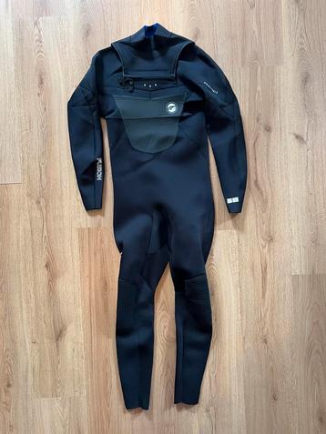 Nieuwe Prolimit Wetsuit Man Maat S beschikbaar voor biedingen