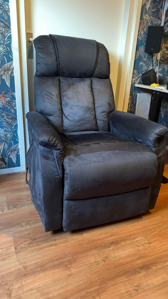Relaxfauteuil Colorado Donkergrijs, Huis en Inrichting, Fauteuils, Zo goed als nieuw, Stof, 75 tot 100 cm, 75 tot 100 cm, Ophalen