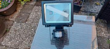 ELRO ES-42 halogeen lamp + infrarood bewegingsmelder - nieuw beschikbaar voor biedingen