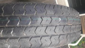 Nieuwe band op velg 13 inch  beschikbaar voor biedingen