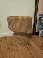 Eero Aarnio Juttu
Vintage Design Rattan Stool, Huis en Inrichting, Ophalen of Verzenden, Zo goed als nieuw, Overige kleuren, Eén