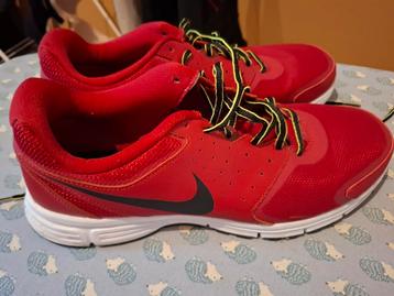 Super stoere NIKE schoenen beschikbaar voor biedingen