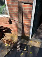 Mooie oude attributen voor aan de muur, Verzenden