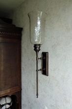 Franse stijlvolle wandlamp, windlicht. kandelaar. Brons 73cm, Ophalen of Verzenden, Gebruikt, Glas, Franse