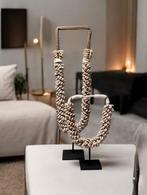 Schelpenketting kauri op standaard bali, Dorpsstraat 67 Moordrecht, Nieuw, De Gaafste Winkel, Ophalen of Verzenden