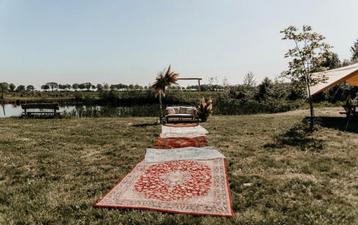 Vintage kleden te huur | bruiloft | tuinfeest | evenement beschikbaar voor biedingen