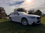 BMW 5-Serie 520I 135KW Touring Aut8 2013 Wit, Auto's, Achterwielaandrijving, 4 cilinders, 2000 kg, Wit