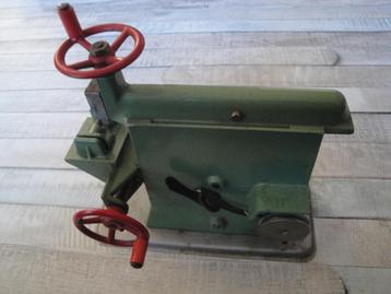 Stoommachine Wilesco Model. Reparatie aan Bedieningshendel. beschikbaar voor biedingen