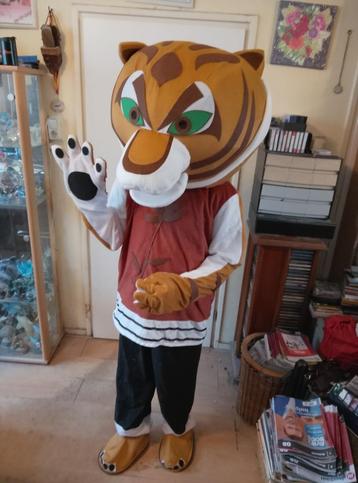 Tigress, De tijger uit Kung Fu Panda & Po, de Kung Fu Panda beschikbaar voor biedingen