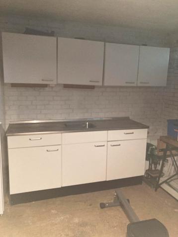 Gratis keuken beschikbaar voor biedingen
