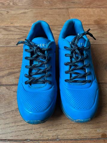 Skechers blauw maar 35 beschikbaar voor biedingen