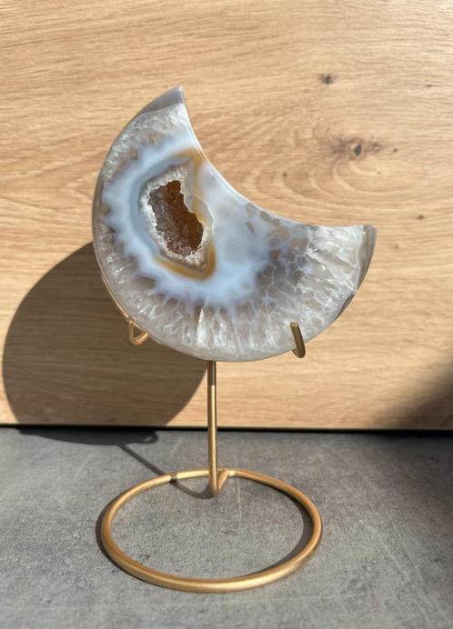 Agaat maan op standaard #3, Verzamelen, Mineralen en Fossielen, Mineraal, Ophalen of Verzenden