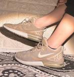 Nike airmax khaki beige maat 39, Ophalen of Verzenden, Sneakers of Gympen, Zo goed als nieuw, Groen