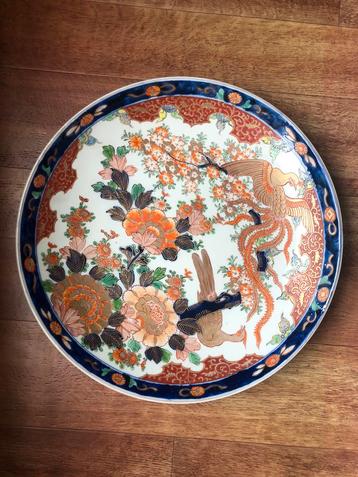 Japans bord 40cm feniksen Imari porselein Meiji Yamatoku beschikbaar voor biedingen