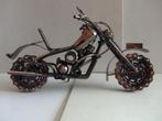 Miniatuur model motor Harley Davidson van metalen onderdelen, Overige merken, Verzenden, Zo goed als nieuw, Groter dan 1:32