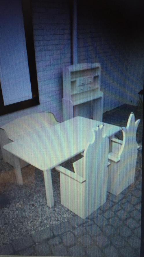 Kinder meubels in mdf beige geverfd alleen als set te koop!, Huis en Inrichting, Overige Huis en Inrichting, Zo goed als nieuw