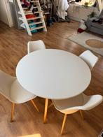 Tafel met stoelen, Ophalen, Zo goed als nieuw