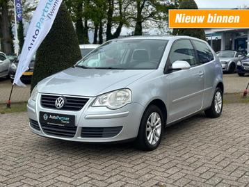 Volkswagen POLO 1.2 UNITED / AIRCO / BLUETOOTH / AUX / USB /