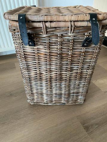 Rieten Opbergmand - 60x45x35 cm beschikbaar voor biedingen