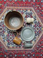 Re-enactment: : servies (tin + steengoed) + koperen keteltje, Ophalen of Verzenden, Gebruikt