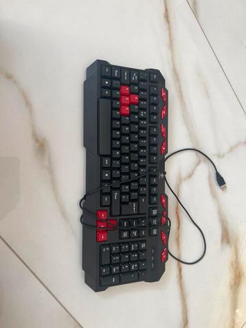 Gaming Toetsenbord Qwerty Bedraad beschikbaar voor biedingen