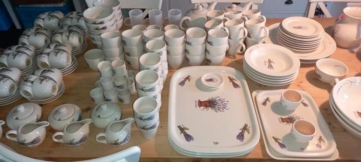 Jet ter Steege "Lavender" Servies, Huis en Inrichting, Keuken | Servies, Nieuw, Compleet servies, Overige stijlen, Aardewerk, Ophalen of Verzenden