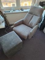 Comfortabele fauteuil met voetenbank, Ophalen, Gebruikt, Minder dan 75 cm, 50 tot 75 cm