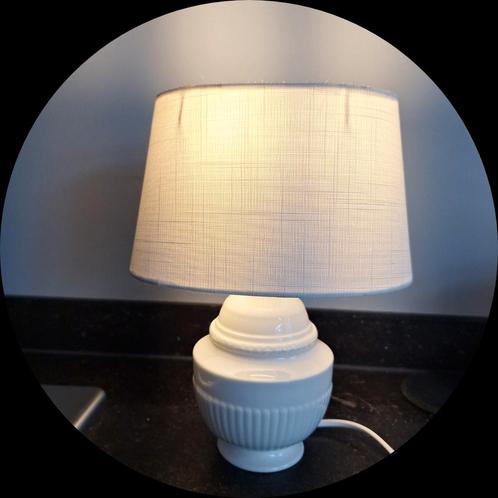 Wedgwood Edme lamp met kapje, roomwit, gemerkt, Huis en Inrichting, Lampen | Tafellampen, Zo goed als nieuw, Ophalen of Verzenden