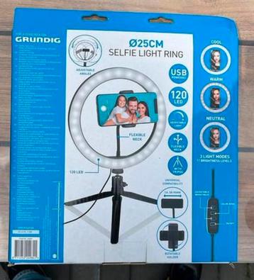 Nieuw grundig selfie light ring 25cm nieuw in verpakking beschikbaar voor biedingen
