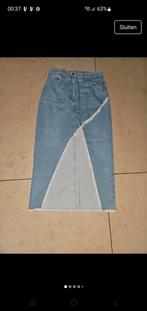 Tijdloze spijkerrok - Maat S, Kleding | Dames, Rokken, Blauw, Ophalen of Verzenden, Zo goed als nieuw, Knielengte