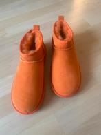 UGG Mini Boots - Oranje, Kleding | Dames, Schoenen, Lage of Enkellaarzen, Nieuw, Oranje, Ophalen of Verzenden