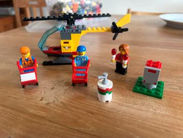 Lego City 60100 Airport VIP Service Helikopter beschikbaar voor biedingen