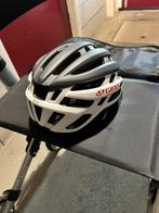 Giro fietshelm, Fietsen en Brommers, Fietsaccessoires | Fietshelmen, Ophalen, Zo goed als nieuw, Overige maten, Dame