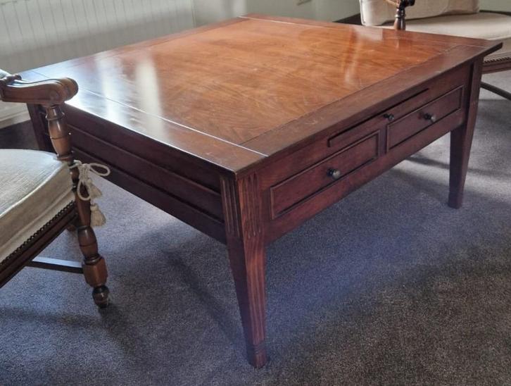 Tafeltje 100x100x52,5 2 lades + 2 uitschuifbladen €150, Huis en Inrichting, Tafels | Bijzettafels, Gebruikt, Vierkant, 45 tot 60 cm