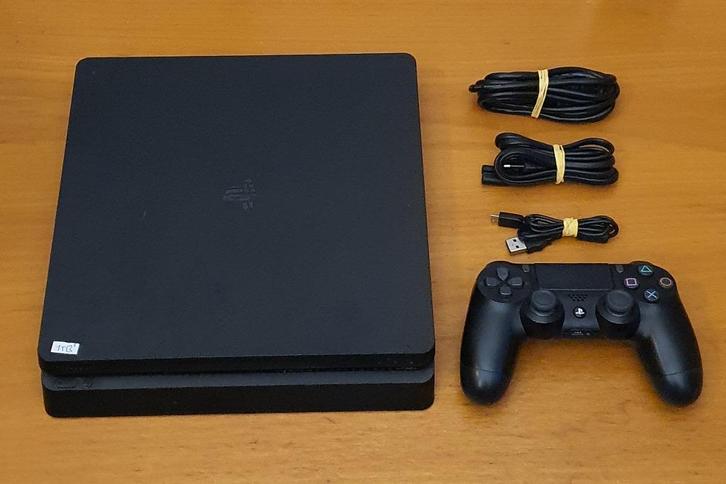 PS4 | SONY PlayStation 4 SLIM 500GB met Controller & Kabels, Spelcomputers en Games, Spelcomputers | Sony PlayStation 4, Gebruikt