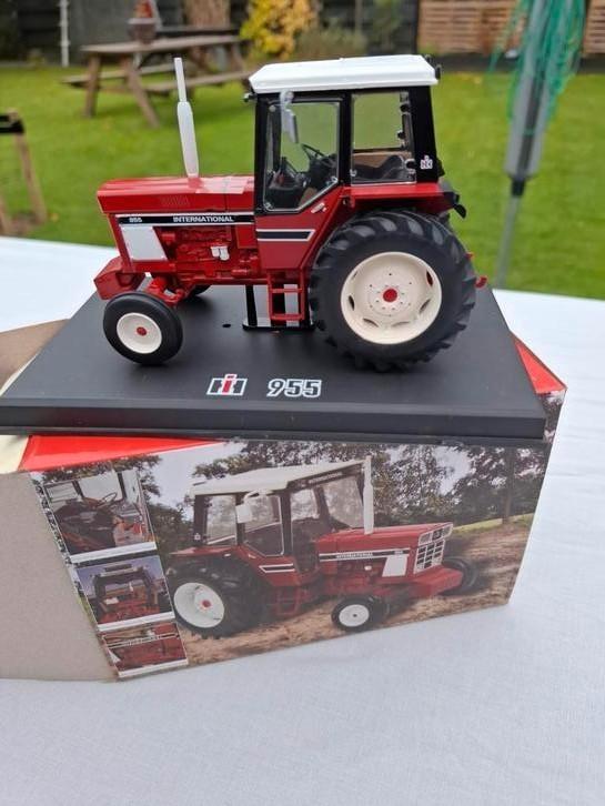 International IHC 955, Replicagri,2 wielaandrijving,  1:32, Hobby en Vrije tijd, Modelauto's | 1:32, Nieuw, Tractor of Landbouw